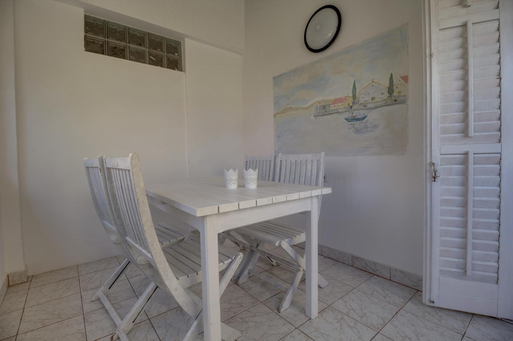 Apartments Mandarina Mali Losinj Room photo