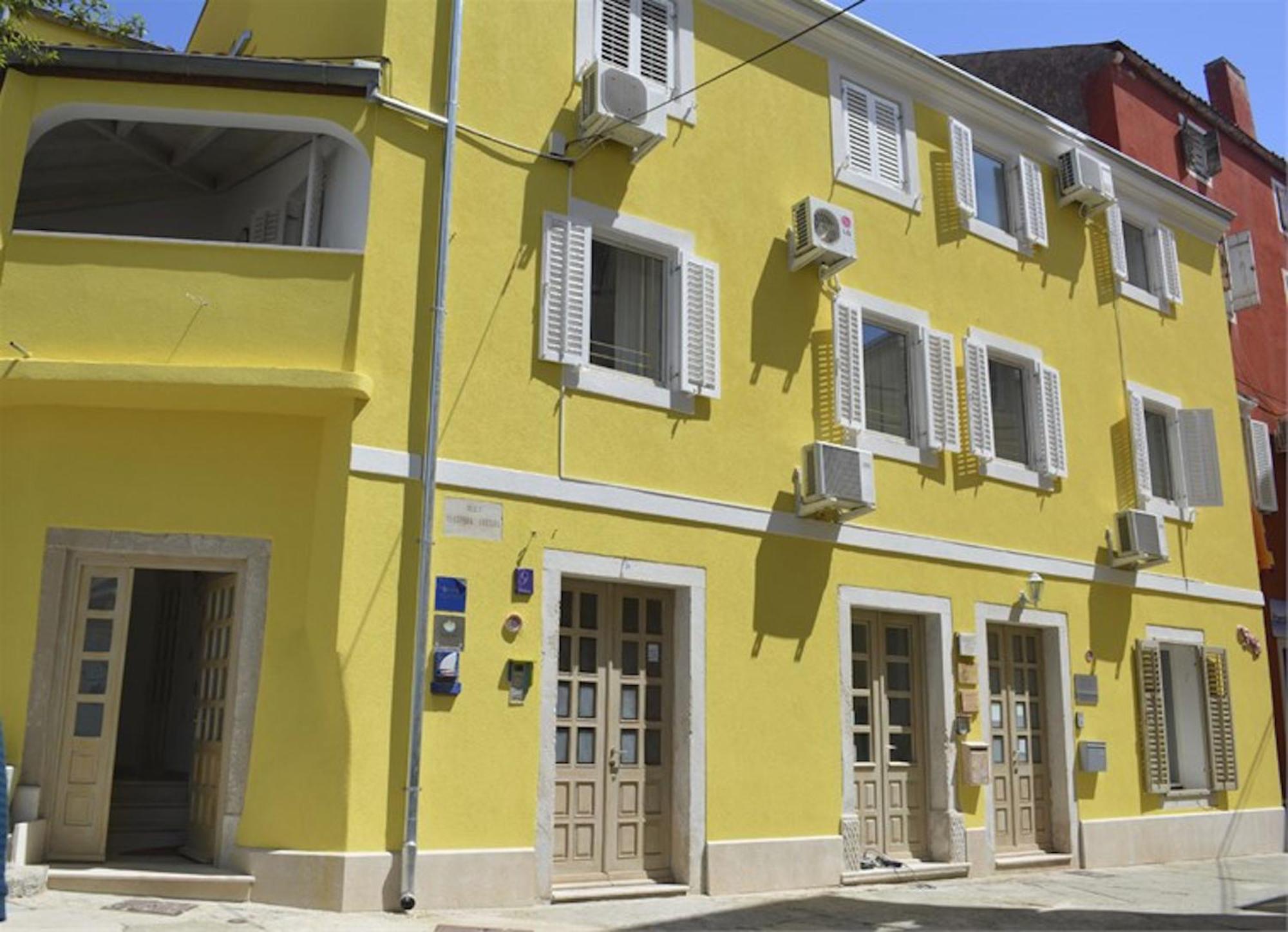 Apartments Mandarina Mali Losinj Room photo