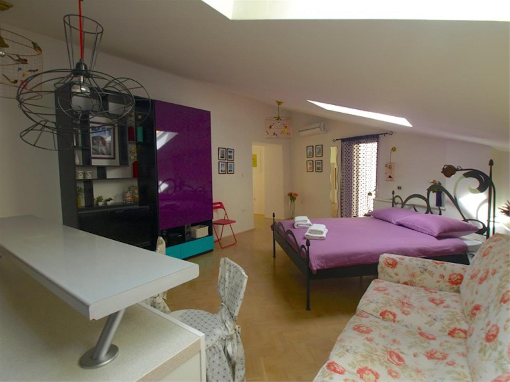 Apartments Mandarina Mali Losinj Room photo